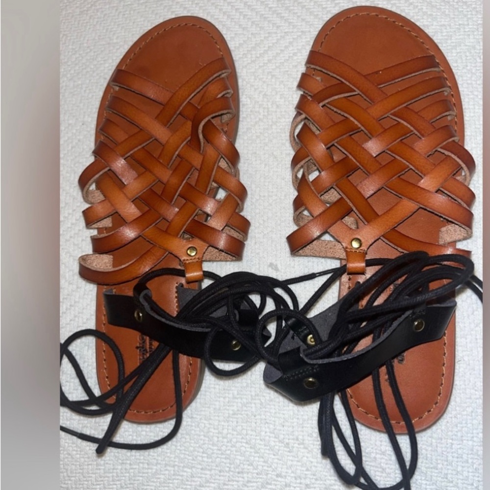 New, American Eagle Oufitters Brown Sandals, Size 6